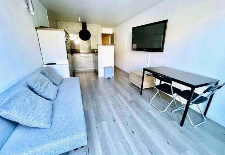 Superbe appart en résidence à 300 m de la plage. La Grande Motte Extérieur photo